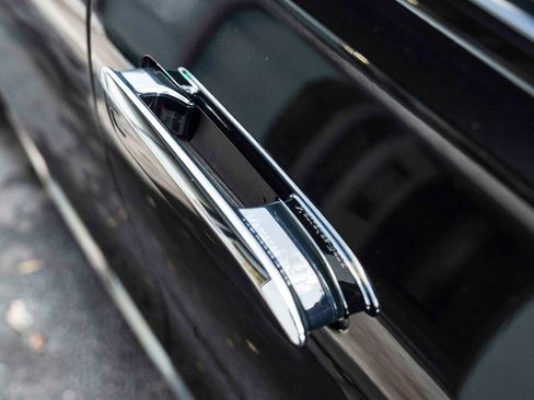 Used 2023 Mercedes-Benz S 500 4MATIC image 48