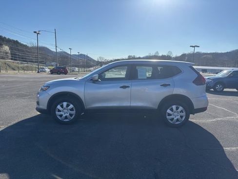 Used 2019 Nissan Rogue S AWD/4WD image 5