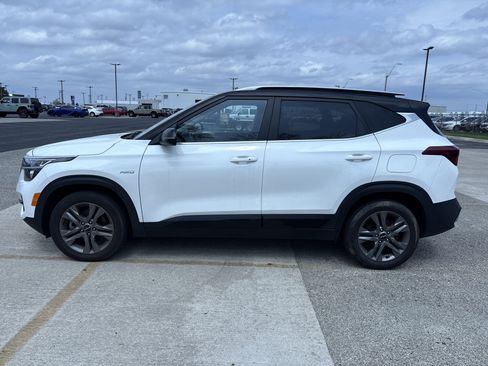 Used 2022 Kia Seltos S image 1