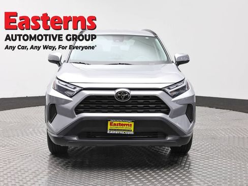 Used 2024 Toyota RAV4 XLE AWD/4WD image 2