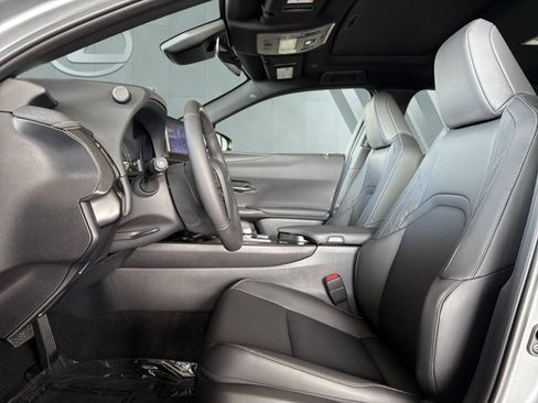 Certified 2026 Lexus UX 300h FWD w/ Accessory Package (Z2) image 7