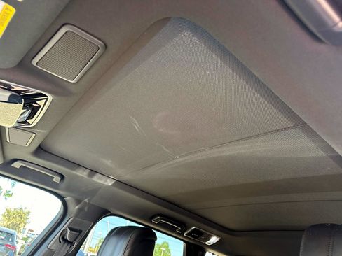 Used 2021 Land Rover Range Rover Sport HST image 27