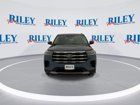 New 2026 Ford Explorer Active image 3