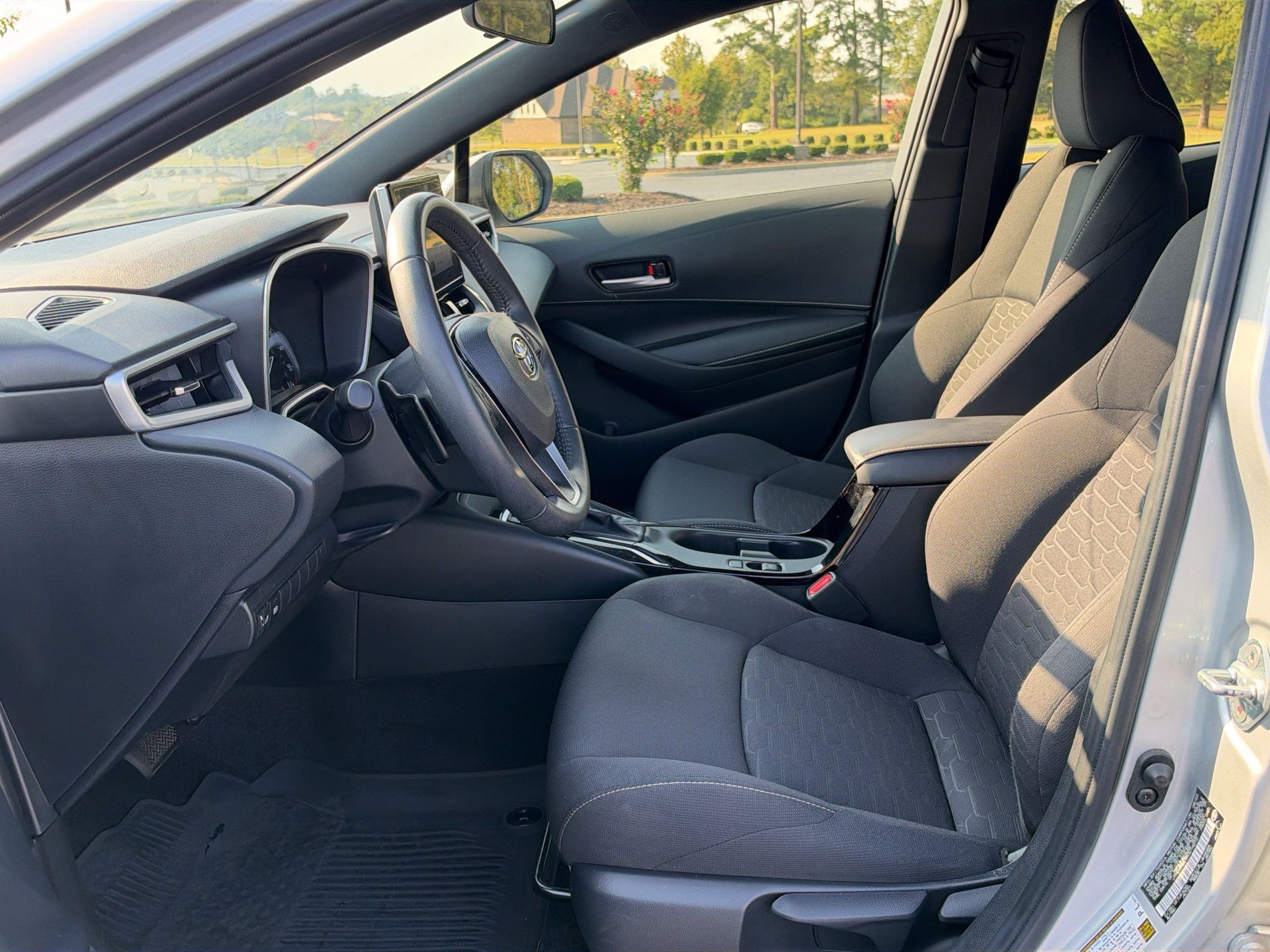 Used 2024 Toyota Corolla SE FWD image 12