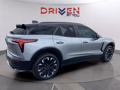 New 2026 Chevrolet Blazer EV RS image 5