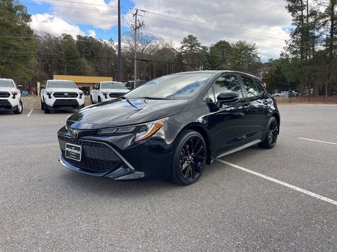 Used 2022 Toyota Corolla SE image 2