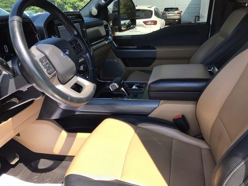 Used 2022 Ford F150 Lariat AWD/4WD image 3