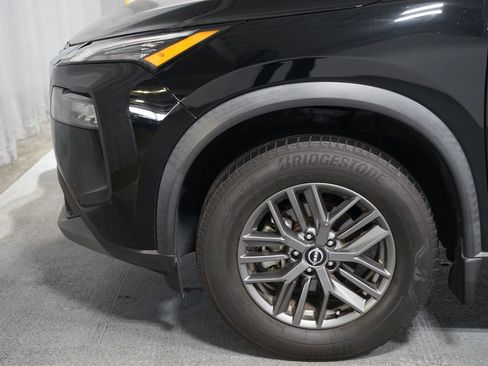 Used 2023 Nissan Rogue S FWD image 5