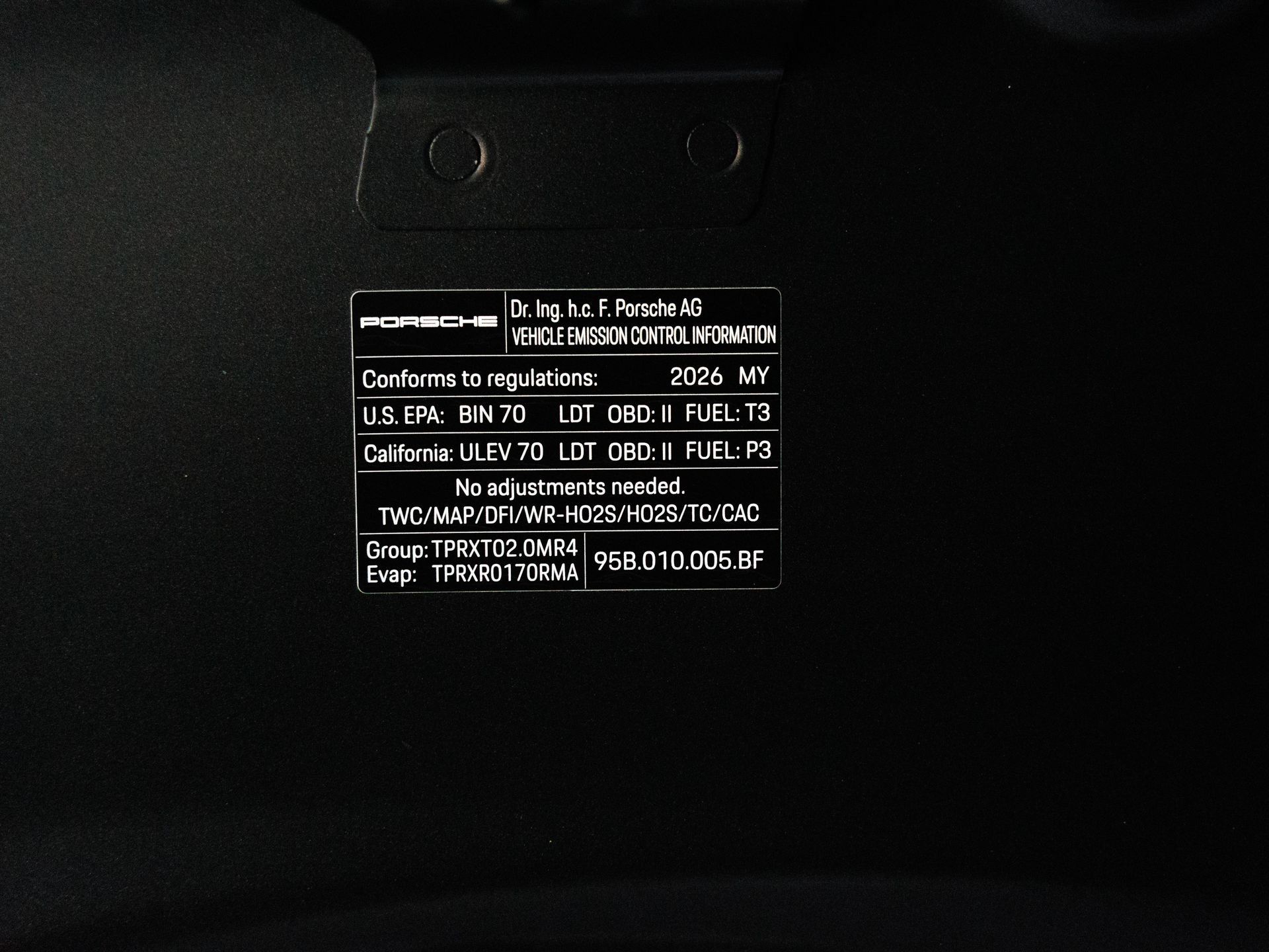 Certified 2026 Porsche Macan AWD/4WD image 42