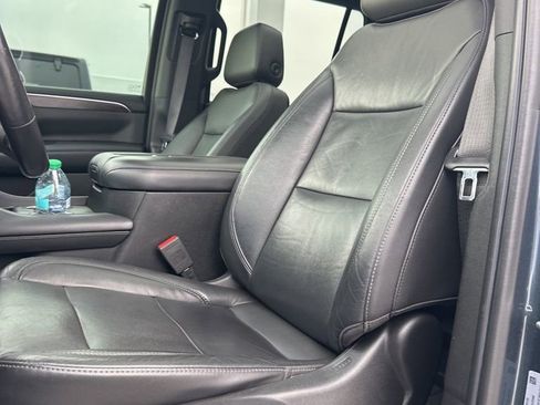 Used 2021 Chevrolet Tahoe Z71 w/ Z71 Signature Package image 44