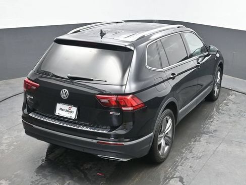 Used 2021 Volkswagen Tiguan SE AWD/4WD image 34