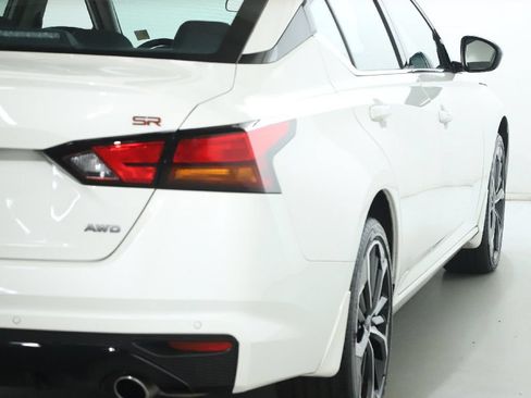 Certified 2025 Nissan Altima 2.5 SR AWD/4WD image 45