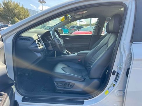 Used 2024 Toyota Camry SE image 21