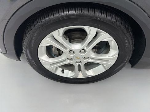 Used 2018 Chevrolet Bolt LT image 27