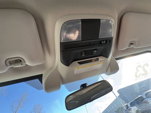 Certified 2023 Subaru Crosstrek 2.0i image 24