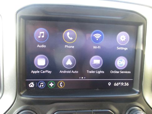 Used 2019 Chevrolet Silverado 1500 LT w/ Texas Edition image 19