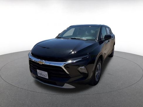 Used 2026 Chevrolet Blazer LT FWD image 7