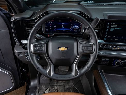 Used 2025 Chevrolet Silverado 2500 High Country w/ High Country Premium Package image 18