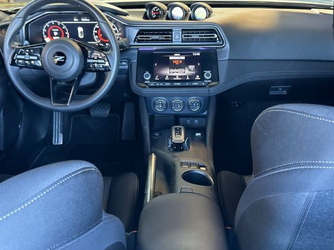 Used 2025 Nissan Z Sport w/ Floor Mat Package RWD image 13