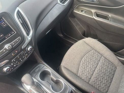 Used 2024 Chevrolet Equinox LT AWD/4WD image 12