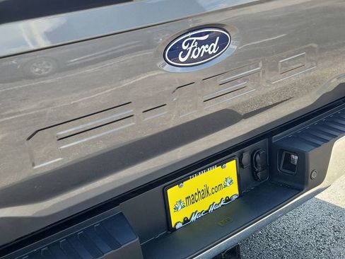 Used 2025 Ford F150 Lariat w/ FX4 Off-Road Package image 32