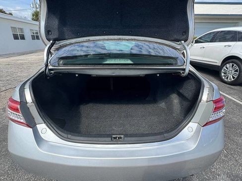 Used 2011 Toyota Camry FWD image 18