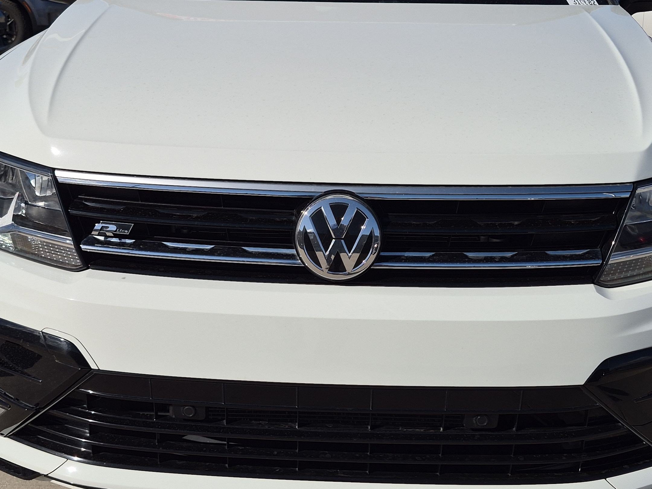 Used 2021 Volkswagen Tiguan SE R-Line AWD/4WD image 10