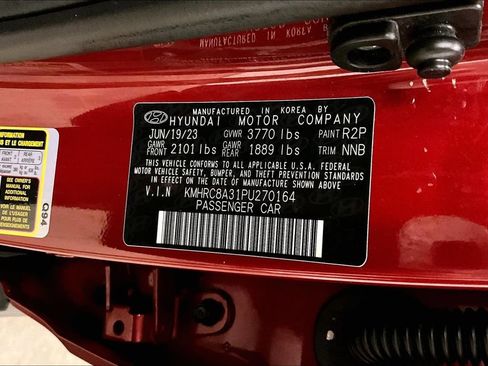 Used 2023 Hyundai Venue SEL FWD image 19