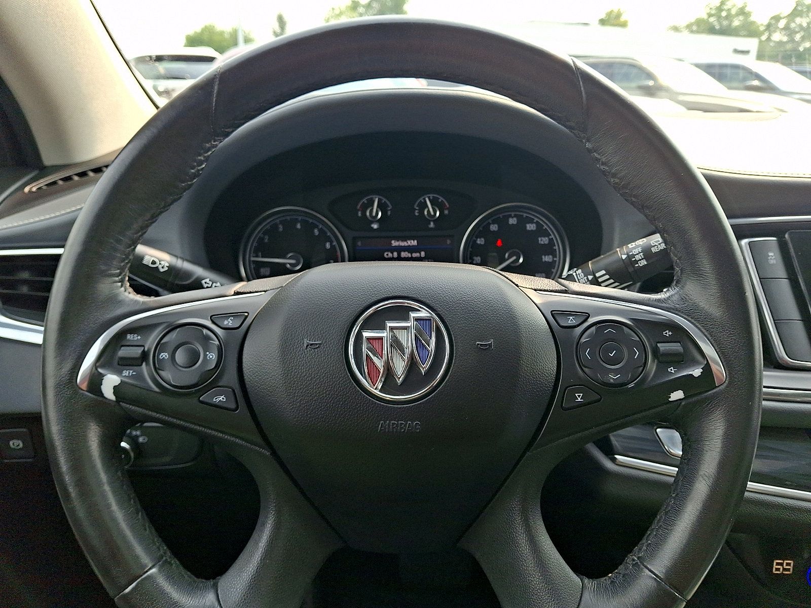 Used 2020 Buick Enclave Essence w/ Sound and Sites Package FWD image 25