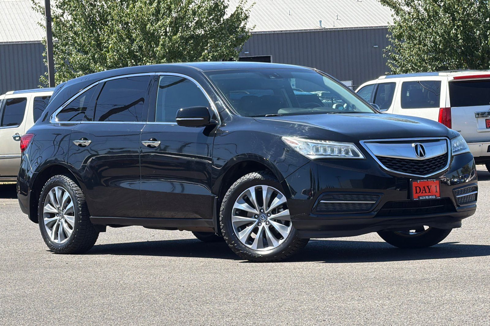 Used 2014 Acura MDX w/ Technology Package AWD/4WD image 2