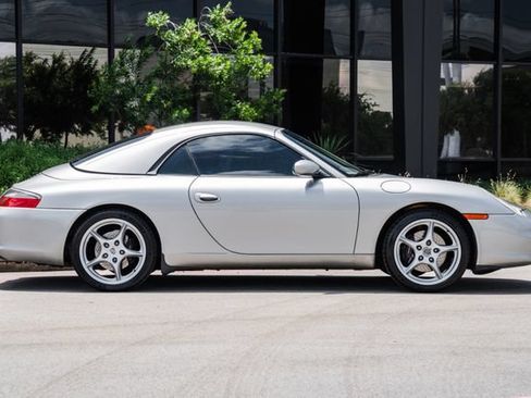 Used 2003 Porsche 911 Carrera RWD image 10