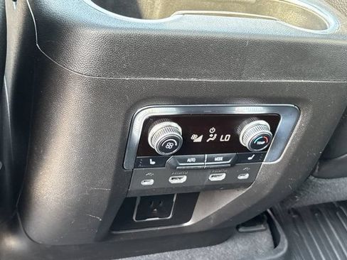 Used 2021 GMC Yukon Denali w/ Denali Premium Package AWD/4WD image 25