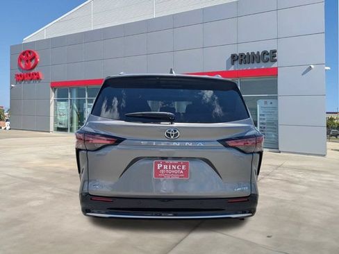 New 2026 Toyota Sienna Limited FWD image 5
