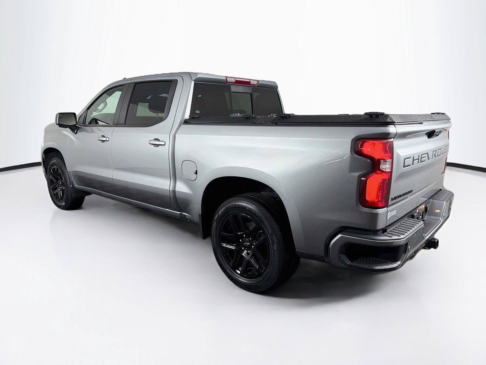 Used 2023 Chevrolet Silverado 1500 RST AWD/4WD image 9