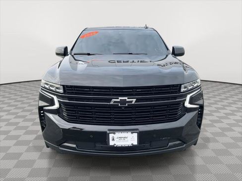 Used 2024 Chevrolet Suburban RST w/ Luxury Package AWD/4WD image 2