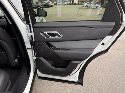 Used 2024 Land Rover Range Rover Velar S image 31