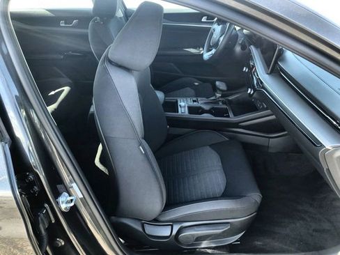 Used 2025 Kia K5 LXS image 23