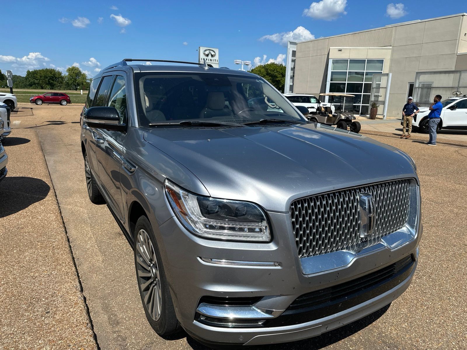 Used 2020 Lincoln Navigator Reserve w/ Luxury Package RWD image 3