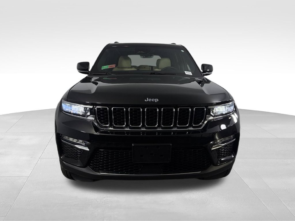 Used 2025 Jeep Grand Cherokee Limited 4xe AWD/4WD image 3