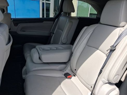 Used 2018 Honda Odyssey Touring image 23