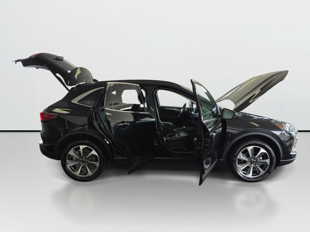 Used 2024 Ford Escape Platinum AWD/4WD image 9