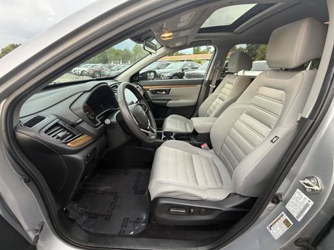 Used 2019 Honda CR-V EX image 12