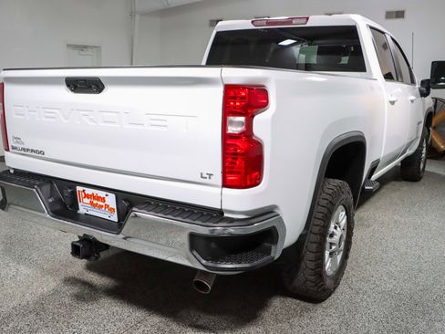 Used 2024 Chevrolet Silverado 2500 LT w/ Convenience Package AWD/4WD image 7