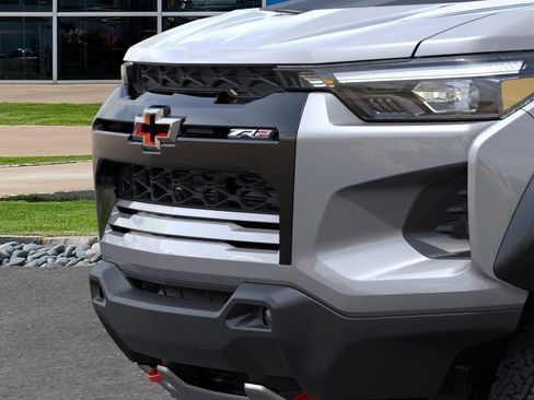 New 2026 Chevrolet Colorado ZR2 w/ Technology Package AWD/4WD image 13