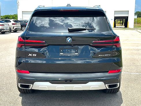 Certified 2025 BMW X5 xDrive50e w/ Premium Package AWD/4WD image 7