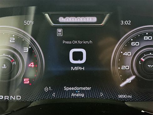 Used 2025 RAM 3500 Laramie image 15