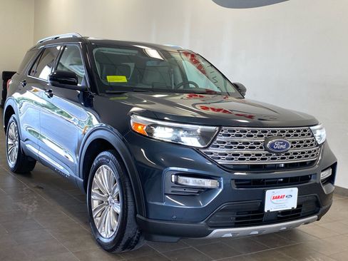Used 2023 Ford Explorer Limited w/ Limited Technology Package AWD/4WD image 2