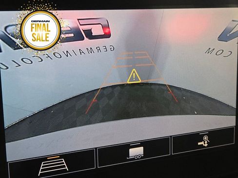 Used 2020 Chevrolet Traverse LT image 27