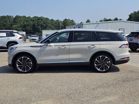 Used 2020 Lincoln Aviator Reserve w/ Equipment Group 202A AWD/4WD image 9