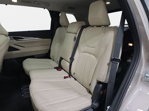 Used 2024 INFINITI QX60 Luxe w/ Performance Audio Package AWD/4WD image 13